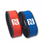 Fitness VIP club custom QR code print rfid silicone wristband 13.56mhz NFC silicone bracelet