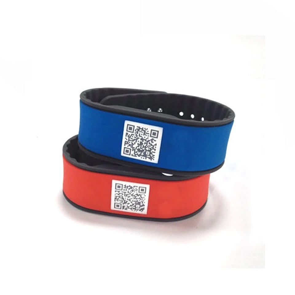 Fitness VIP club custom QR code print rfid silicone wristband 13.56mhz NFC silicone bracelet