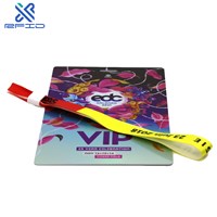 Hole Smart Rfid Chip Event Badges Vip Pass Id Card With Lanyard Customized Size VIP passes Full Color