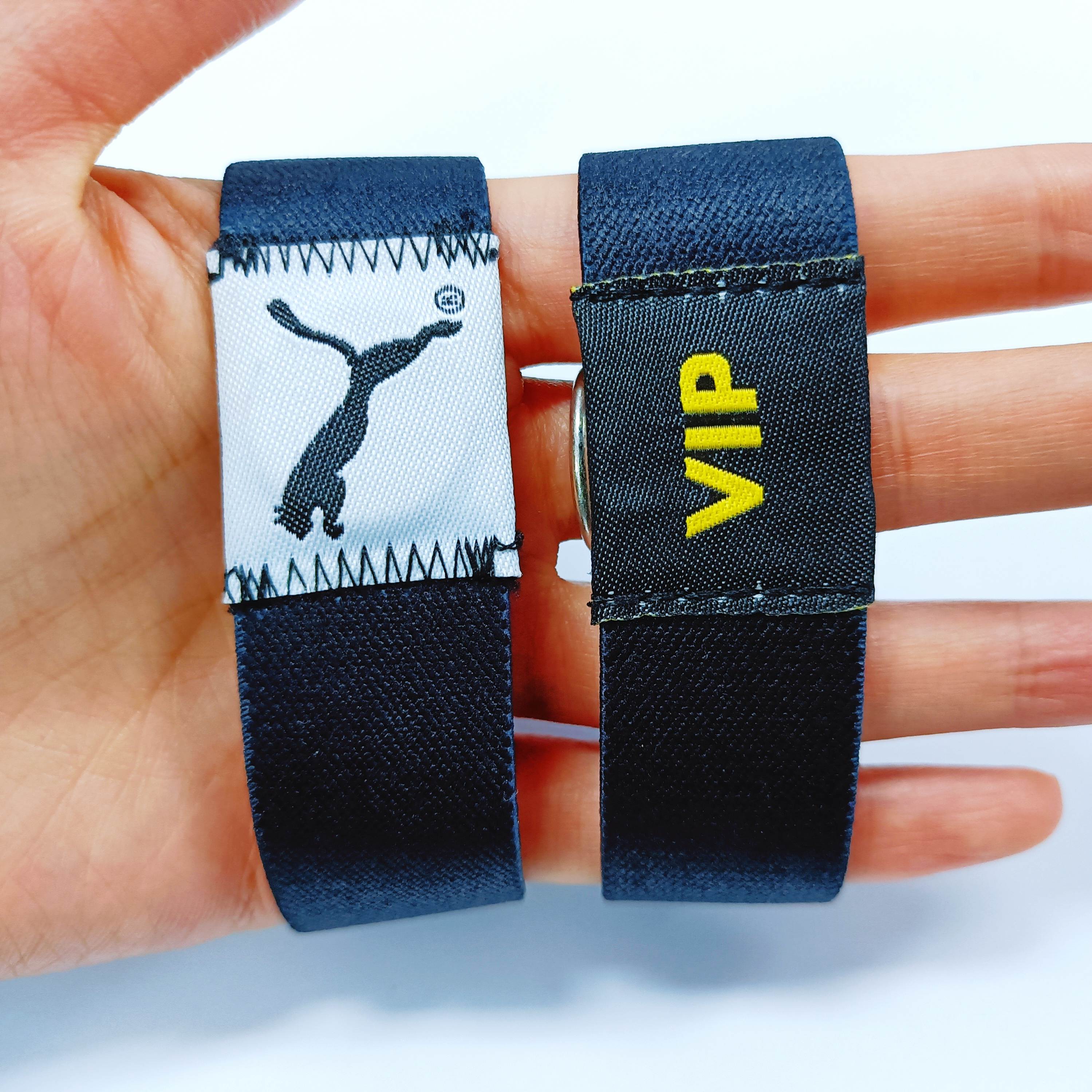 Adjustable Passive RFID elastic Wristband price Silicone RFID Wristband / Bracelet