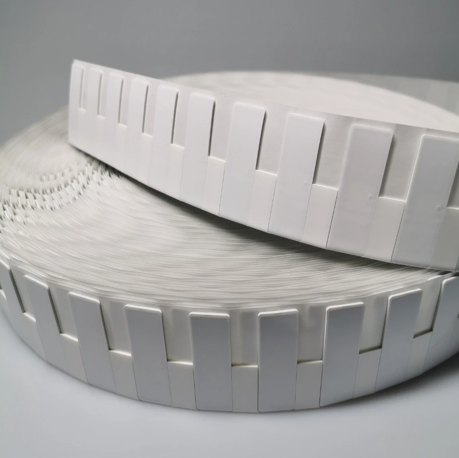 Flexible UHF On Metal Label Long Range Anti Metal RFID Tag On Metal With U9 Chip